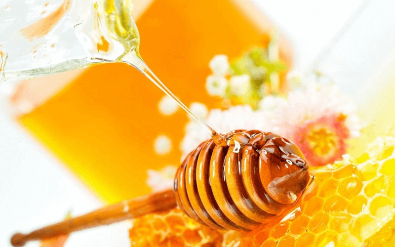 Cách trị tàn nhang bằng mật ong